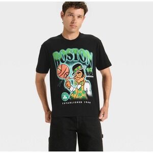 NBA Boston Celtics Graphic T Shirt Men's Size SM Black Basketball Championship
